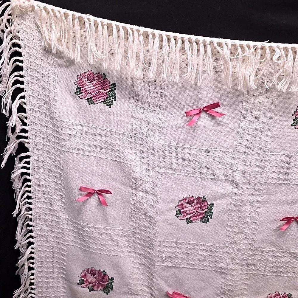 Unbranded vintage blanket